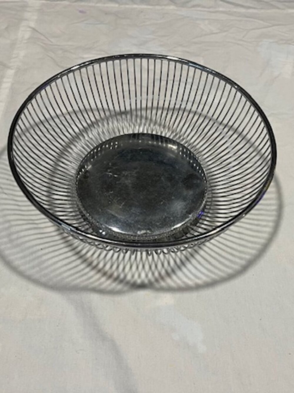 VTG Metal Vertical Wired Fruit Bread Serving Dining Decor Basket Round Italy9.5"